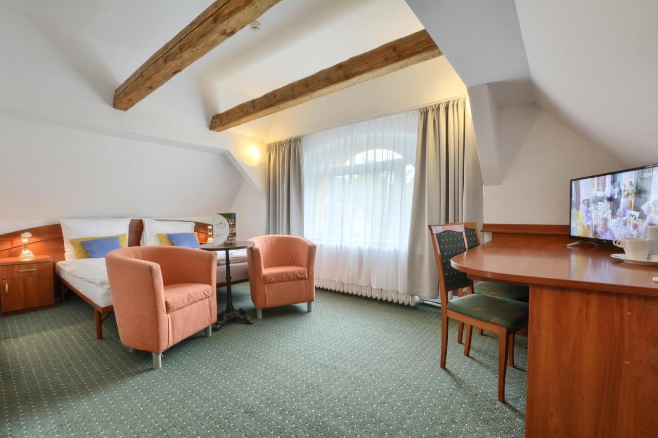 Świeradów-Zdrój Hotel Krysztal מראה חיצוני תמונה